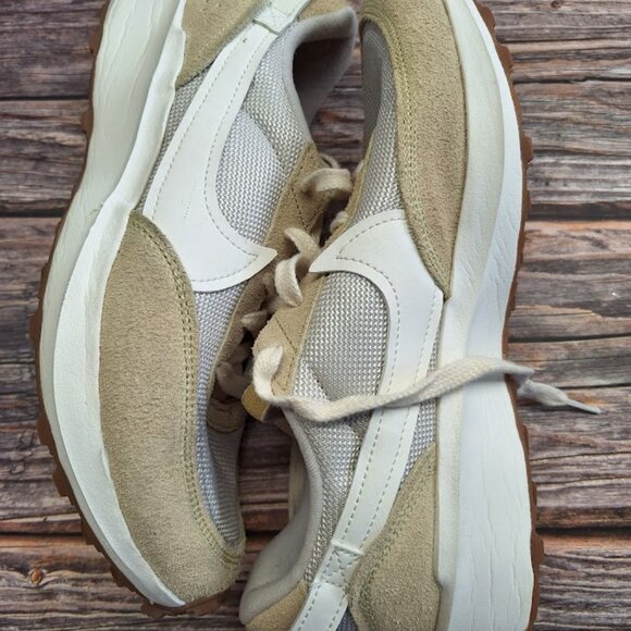 Nike Waffle Debut Light Bone Womens Size 8.5 - Picture 4 of 7